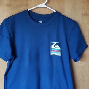 QUICKSILVER tshirt